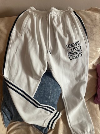 Pantalones Loewe Blancos con Raya Lateral