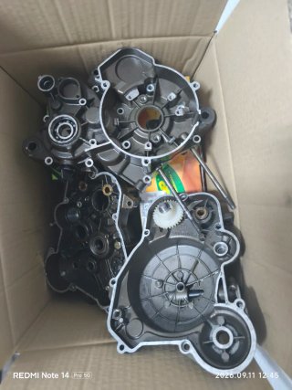 Derbi Senda Enduro Negra y Morada