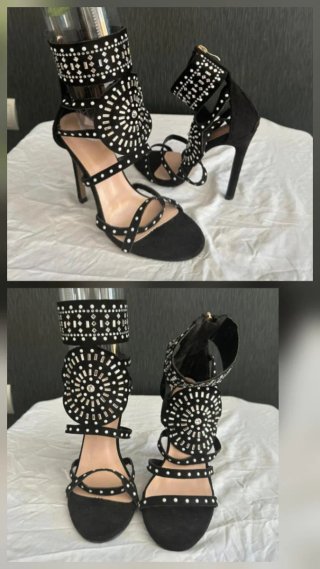 Tacones altos negros con pedrería