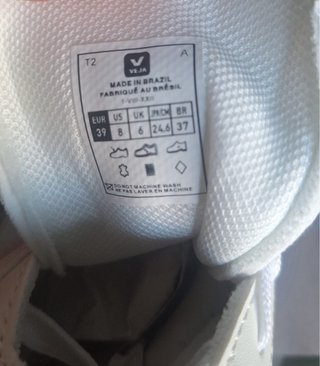 Zapatillas Veja Blancas y Negras Talla 39