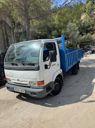 Nissan Cabstar 2002