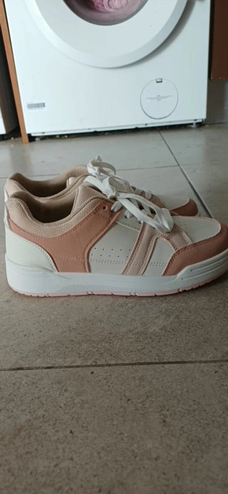 Zapatillas rosas y blancas NUEVAS