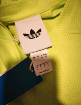 Camiseta Adidas Verde Neón Manga Larga