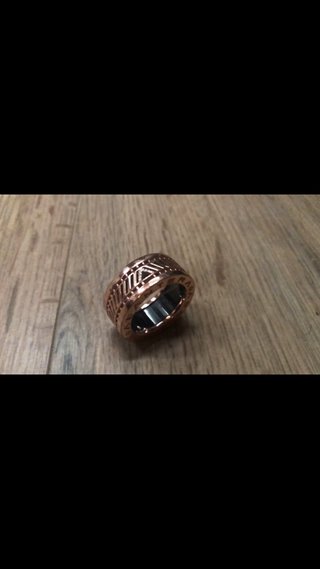 CAMBIO anillo por guitarra.