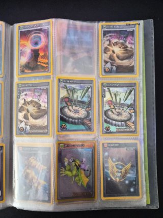 Álbum Invizimals Cartas Coleccionables