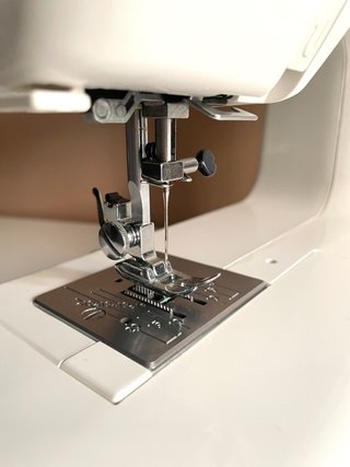 Máquina de coser Alfa Mod. 1003