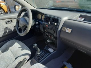 Nissan Almera 2000