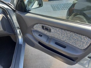 Nissan Almera 2000