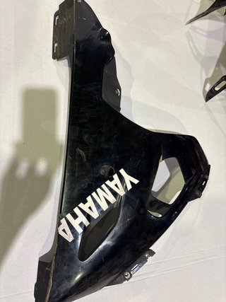 Tapa Lateral Yamaha R6 Negra