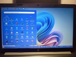 NOTEBOOK HP 15-da0085nl -2.6 GHz - 8 GB - 200 Euro