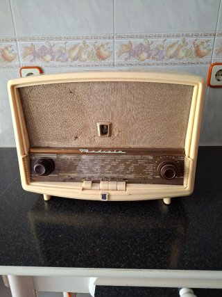 Radio Radiolo Beige Antigua