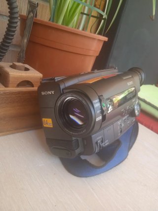 Cámara vídeo SONY HANDYCAM antigua