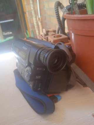 Cámara vídeo SONY HANDYCAM antigua