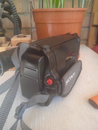 Cámara vídeo SONY HANDYCAM antigua