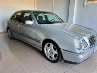 Mercedes-Benz Clase E 2001