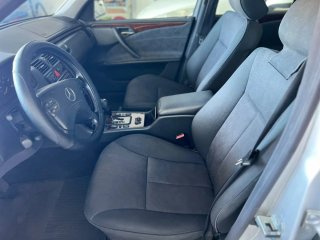 Mercedes-Benz Clase E 2001