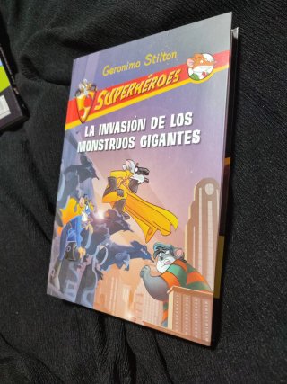 Pack libros Geronimo Stilton Superhéroes