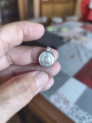 Medalla antigua religiosa plata