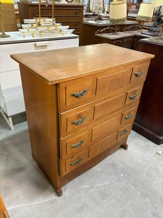 CAJONERA DE ESTILO CASTELLANO
