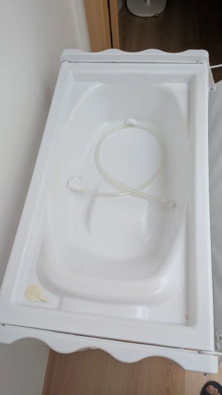 Cambiador y bañera para bebé