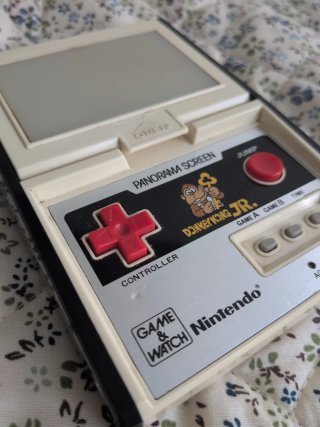 Donkey Kong Jr. Game & Watch panorama