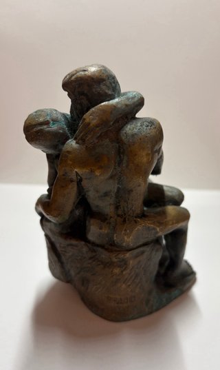 Figura "El Beso" de Rodin