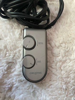 Teclado y Altavoces Creative