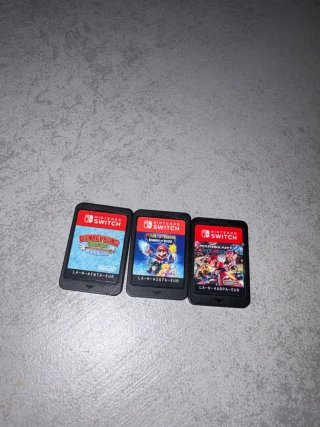 Nintendo switch con 2 volantes i 2 pedales y juego