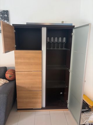 Mueble TV y Lámpara Trípode