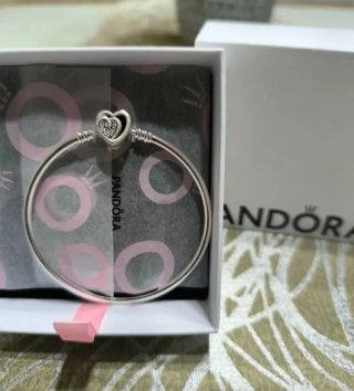 Pulsera Pandora Moments Corazón Plata