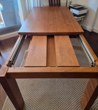 Mesa comedor extensible pino macizo. cerrada 1,40m