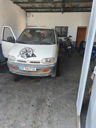 Nissan Serena 1997