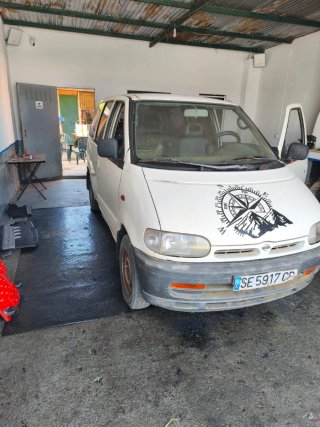 Nissan Serena 1997