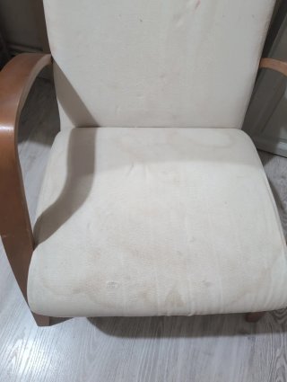 Butaca beige y marrón