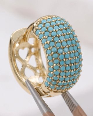 Orecchini donna oro con pavé turchese