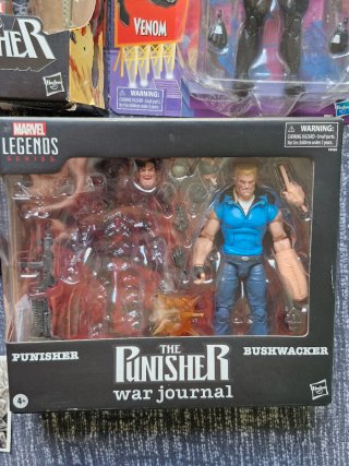 Lote Marvel Legends + 1 DC Multiverse