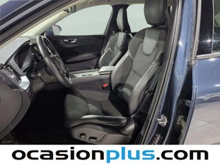 Volvo XC60 T4 Momentum Auto 140 kW (190 CV)