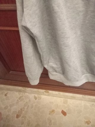 Sudadera gris con cremallera mujer