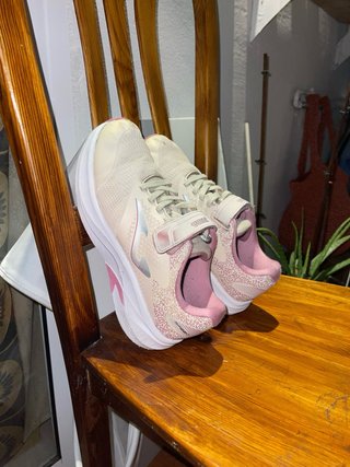 Zapatillas deportivas niña rosa y blanco