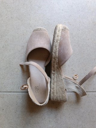 Sandalias cuña BENAVENTO beige talla 40