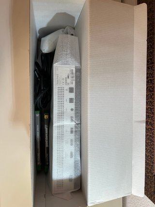 Xbox One S 1TB + Mando + 2 Juegos