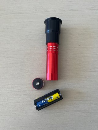 Ovoscopio rojo