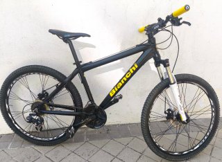 Bicicleta Negra Montaña