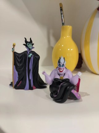 Figuras Disney Maléfica y Úrsula