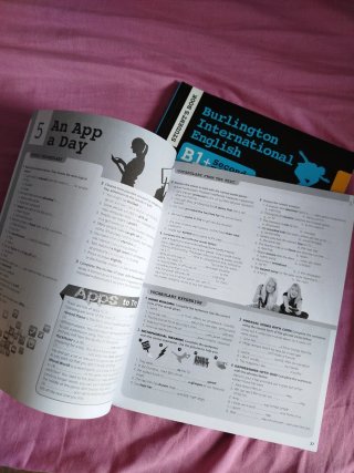 Libro y cuaderno Inglés B1