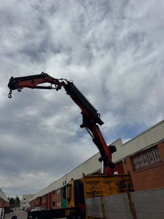 Camión Grúa Iveco 360 Palfinger PK 44002