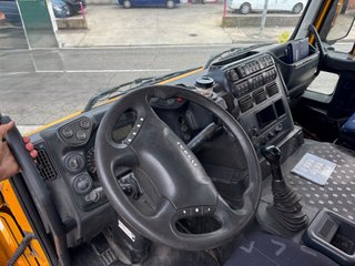 Camión Grúa Iveco 360 Palfinger PK 44002
