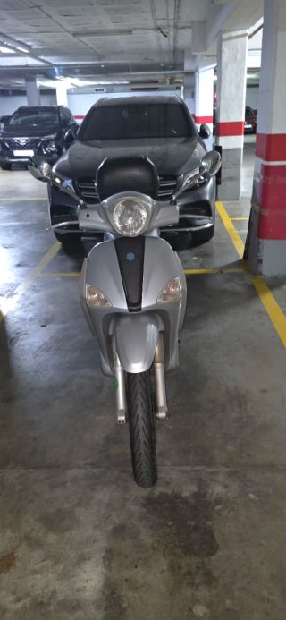 Piaggio Liberty 125 gris/plata