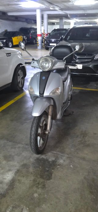 Piaggio Liberty 125 gris/plata