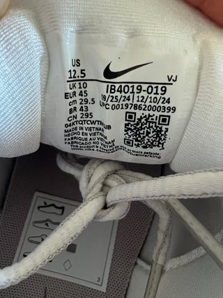 Nike P6000 Plata y Blanco